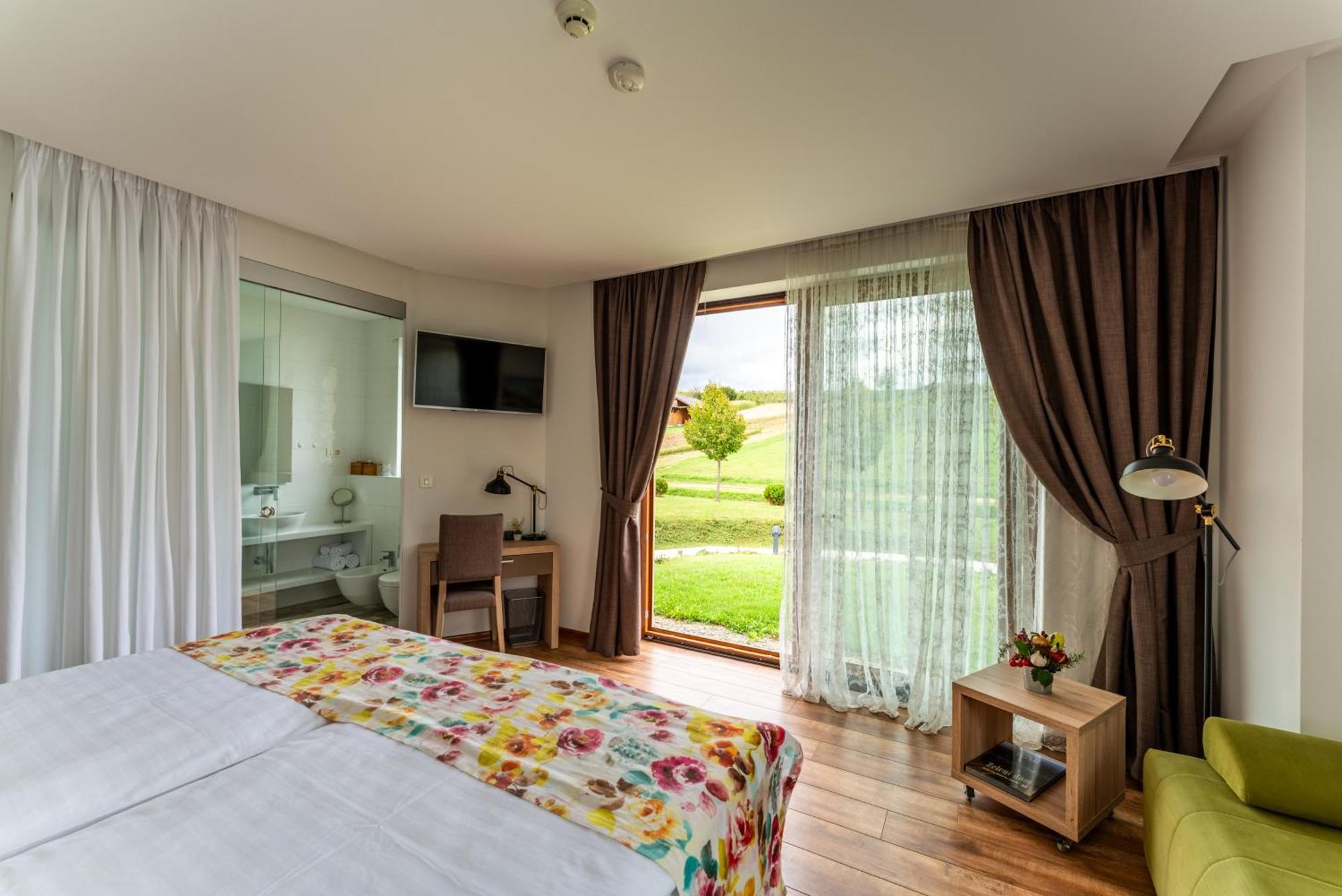بييلوفار Bed&Breakfast Vinarija Coner المظهر الخارجي الصورة